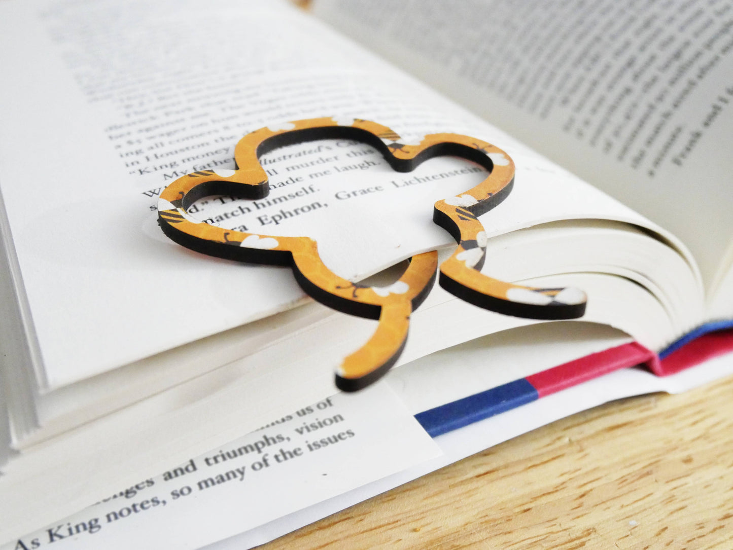 Bee Bookmark Clip